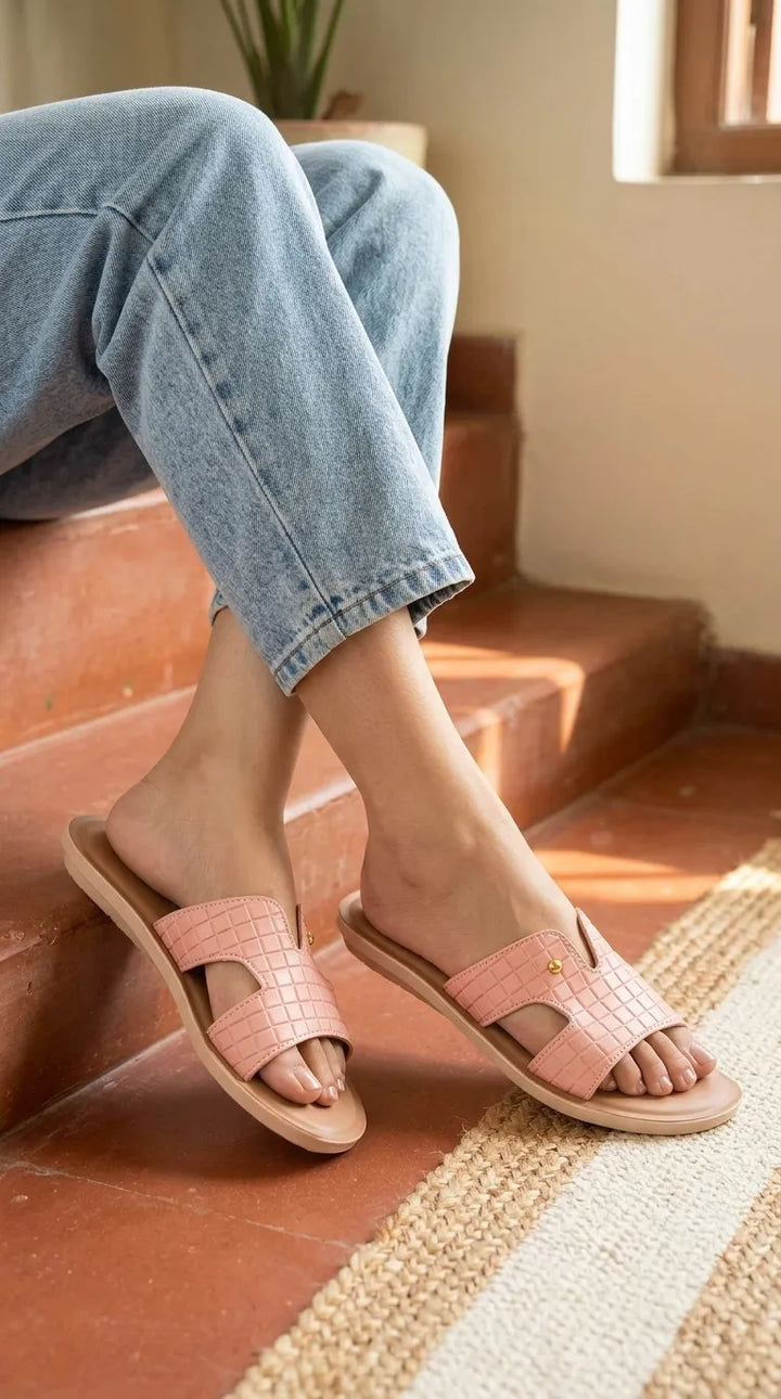 Pink Casual Softy For Ladies CL5642