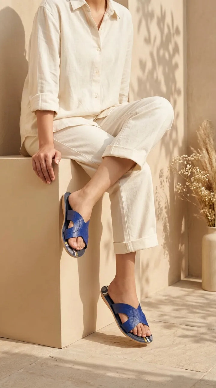 Blue Casual Softy For Women CL5644