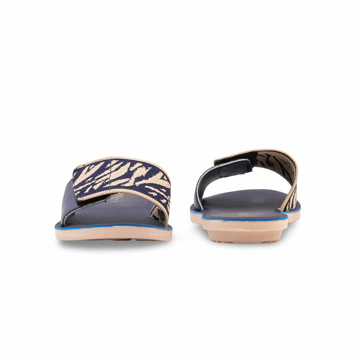 Blue Casual Softy For Women CL5647