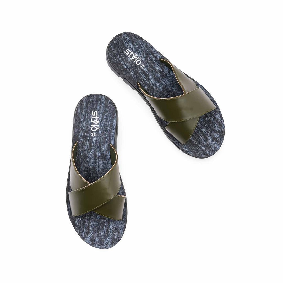 Green Casual Softy For Women CL5663