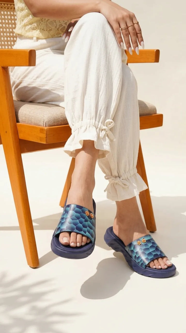 Blue Casual Softy For Ladies CL9415