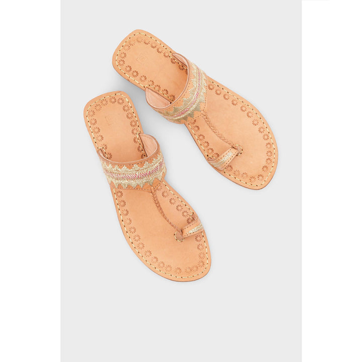 Beige Kolapoori Chappal EC0255