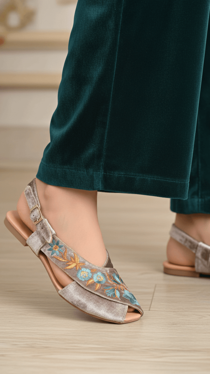 Golden Formal Peshawari Chappal For Ladies EC3184