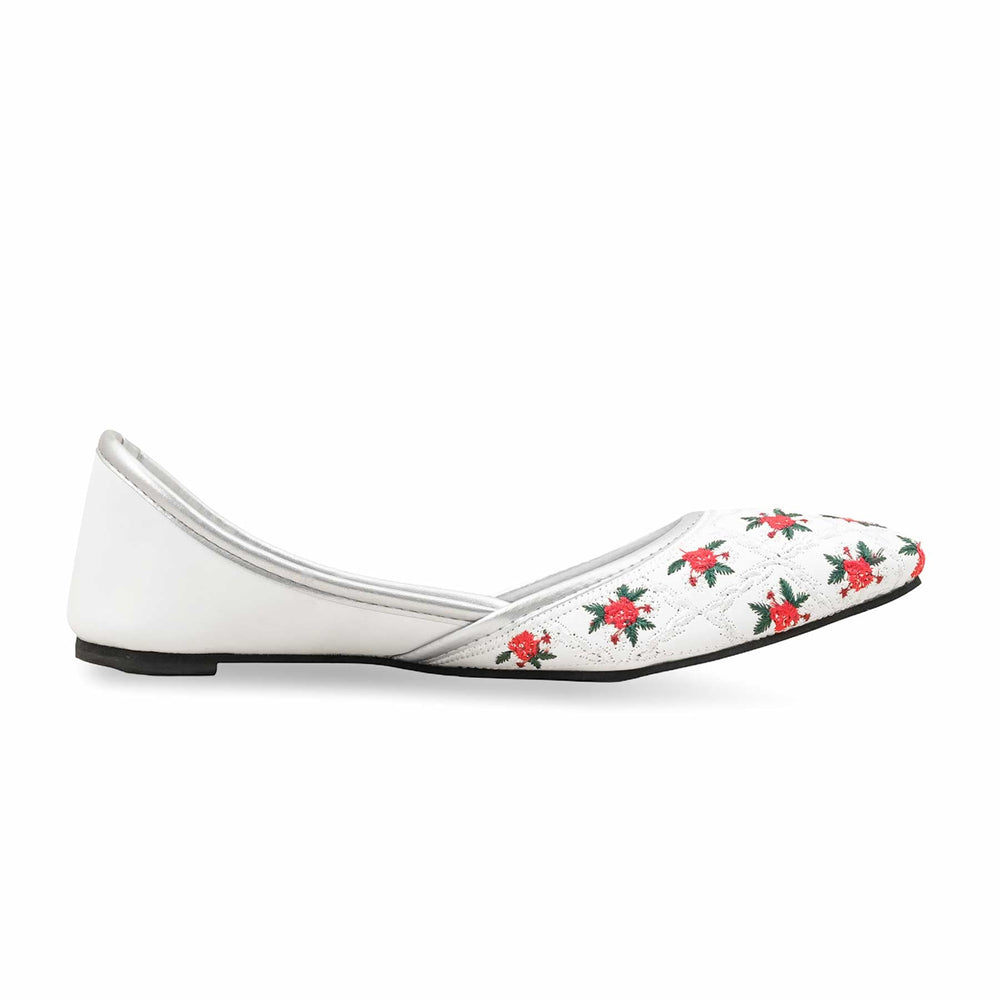 White Ethnic Khusa EC8520