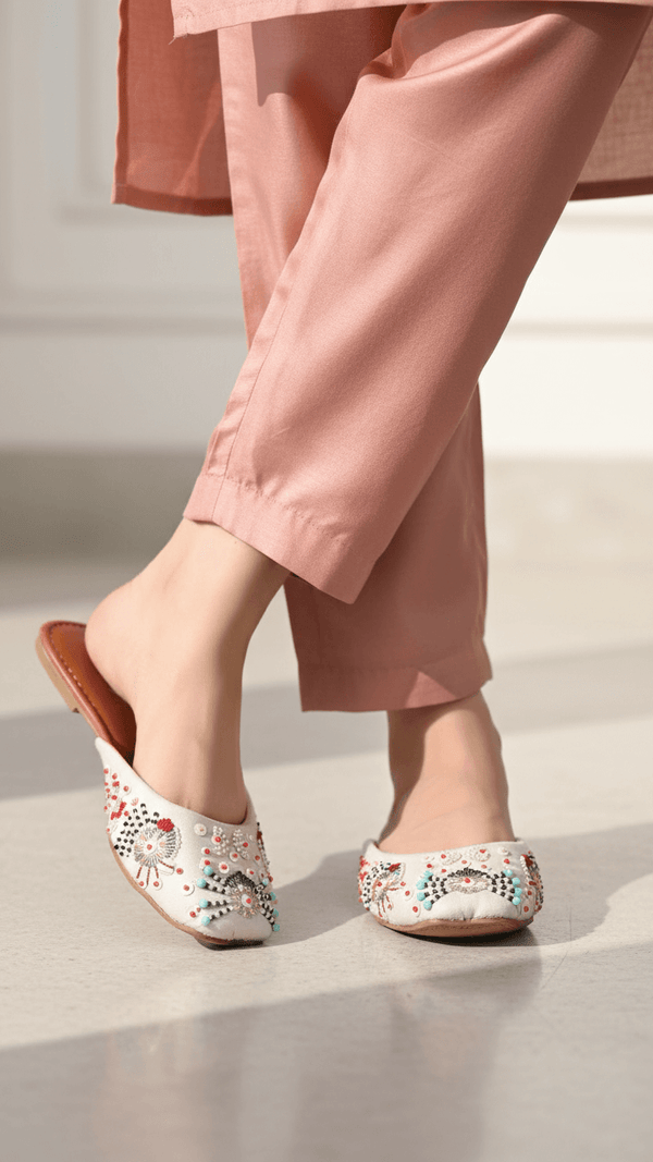 White Fancy Khusa EC8542