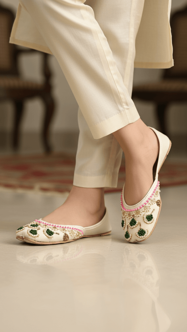 White Fancy Women Khusa EC8556