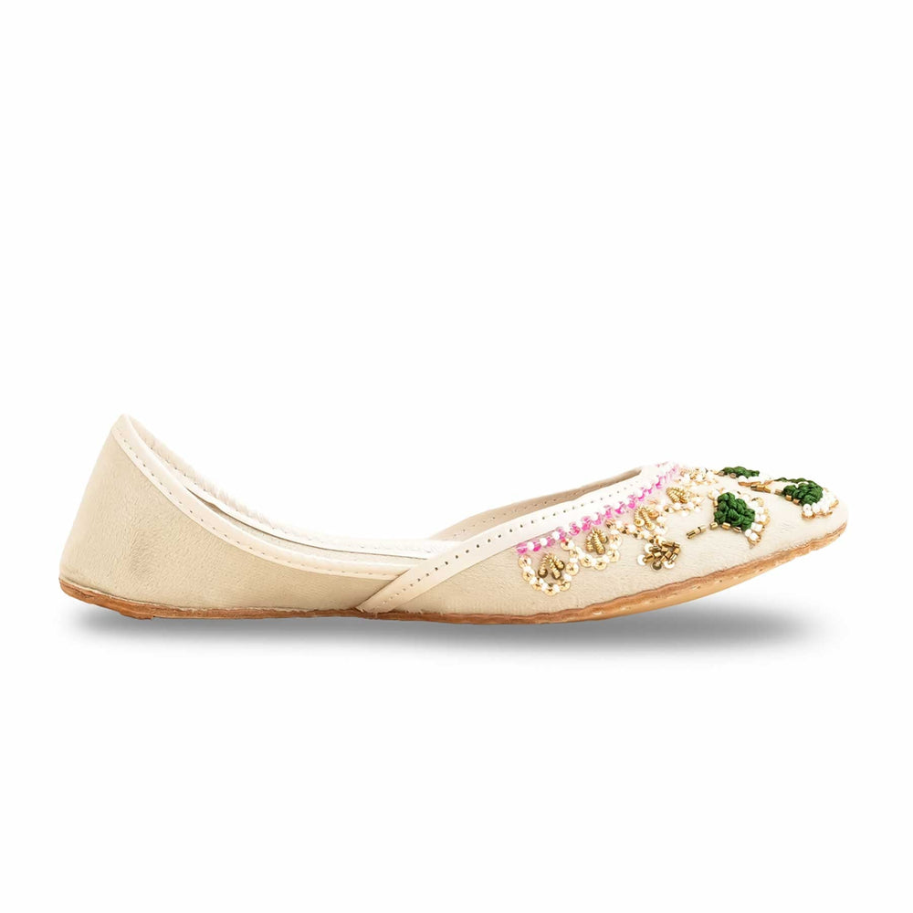 White Fancy Women Khusa EC8556
