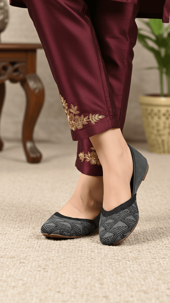 Black Casual Khusa EC8583