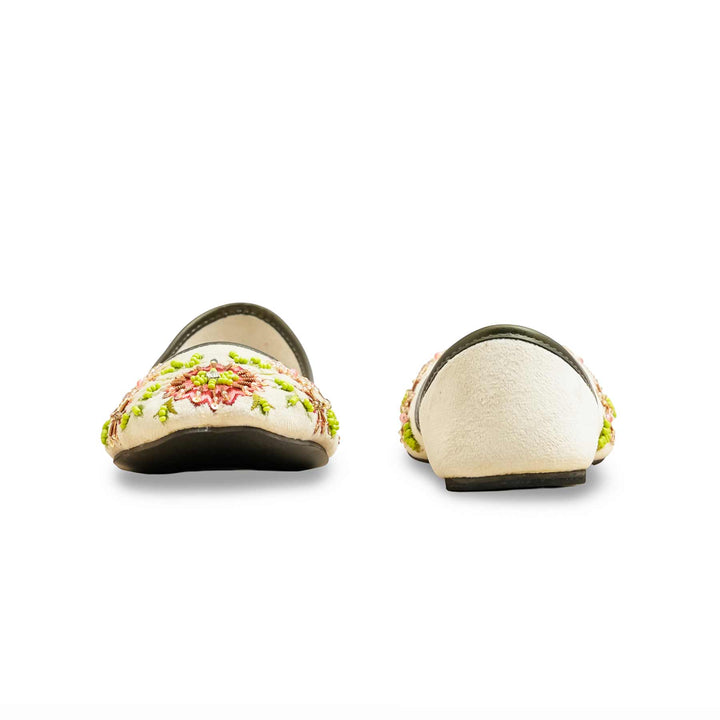 White Ethnic Khusa EC8586