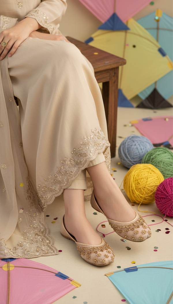 Golden Fancy Khussa For Ladies EC8610