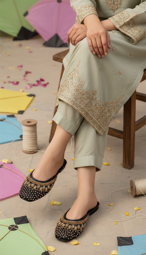 Black Fancy Back Open Khussa EC8612