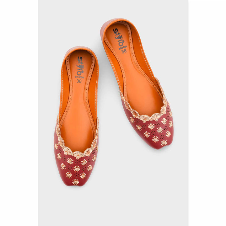 Maroon Ethnic Khussa EC8620