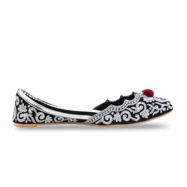 Silver Ethnic Khusa For Ladies EC8622