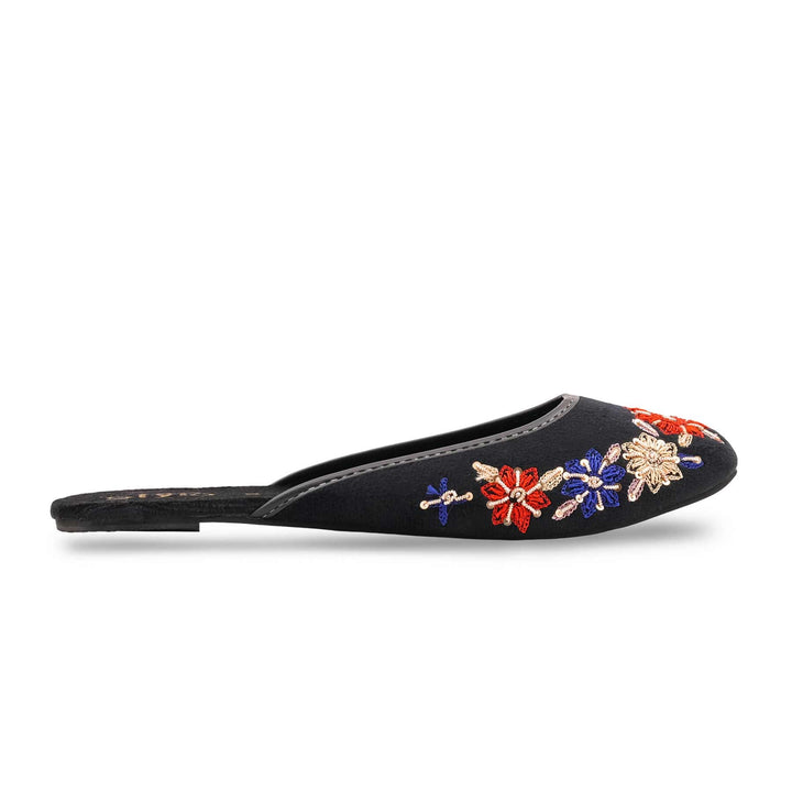 Black Ethnic Back Open Khussa For Women EC8624