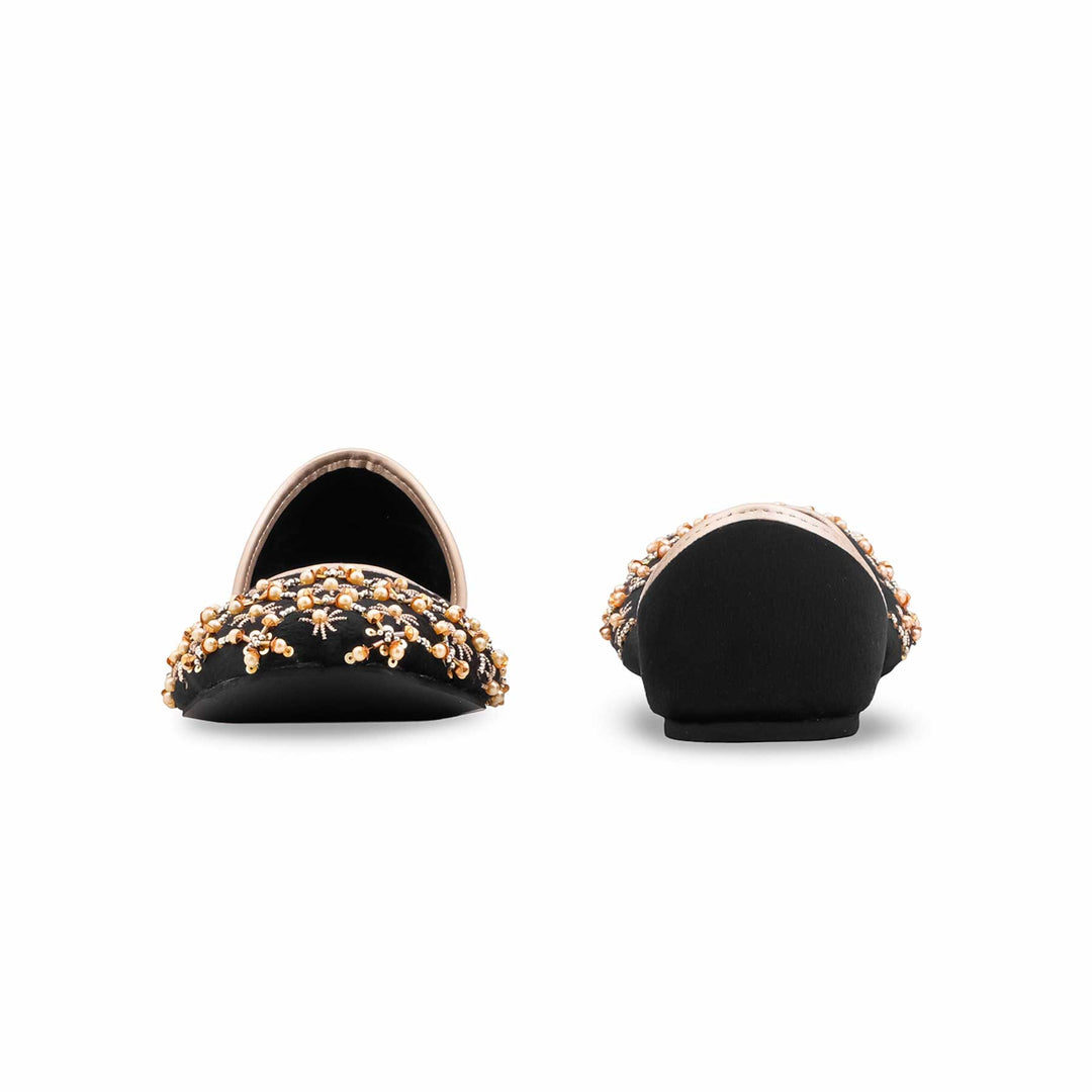 Women Ethnic Khussa - EC862601