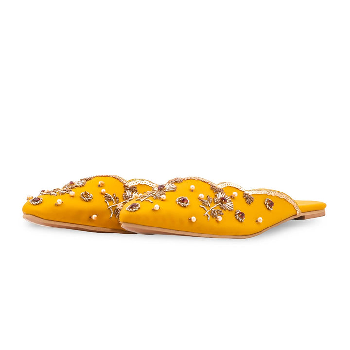 Yellow Ethnic Back Open Khussa For Ladies EC8633