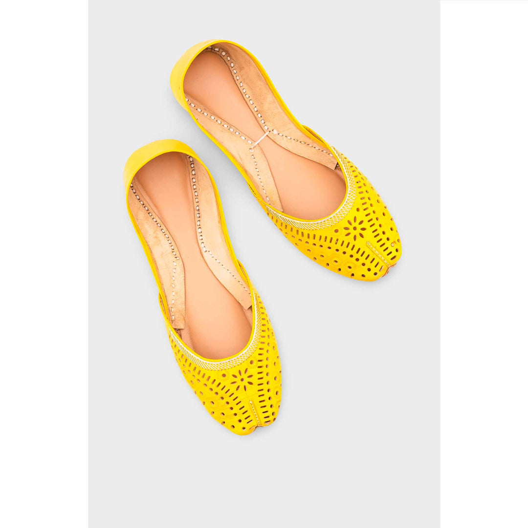 Yellow Ethnic Khussa EC8640