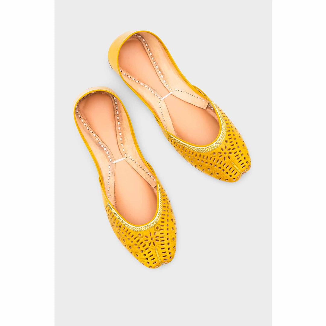 Mehndi Leather Khussa EC8640