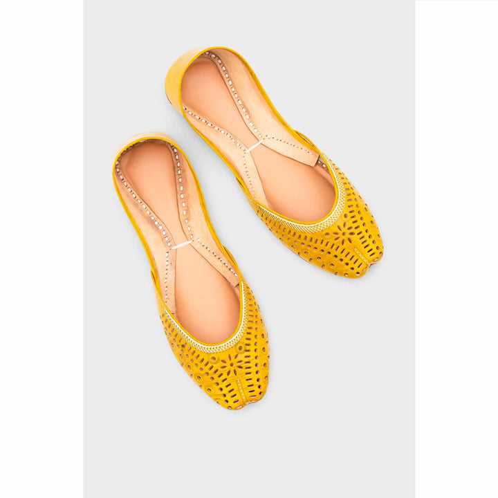 Mehndi Leather Khussa EC8640