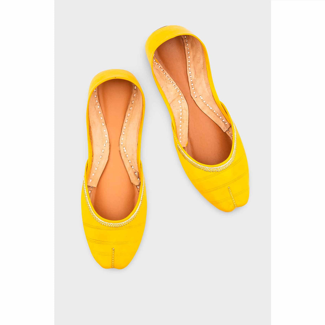 Yellow Ethnic Khussa EC8657