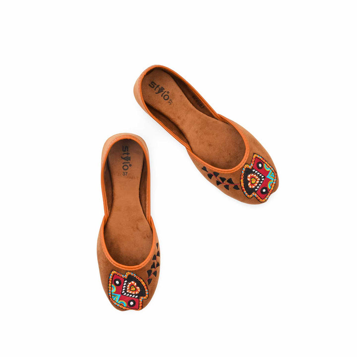 Rust Ethnic Khussa For Ladies EC8687