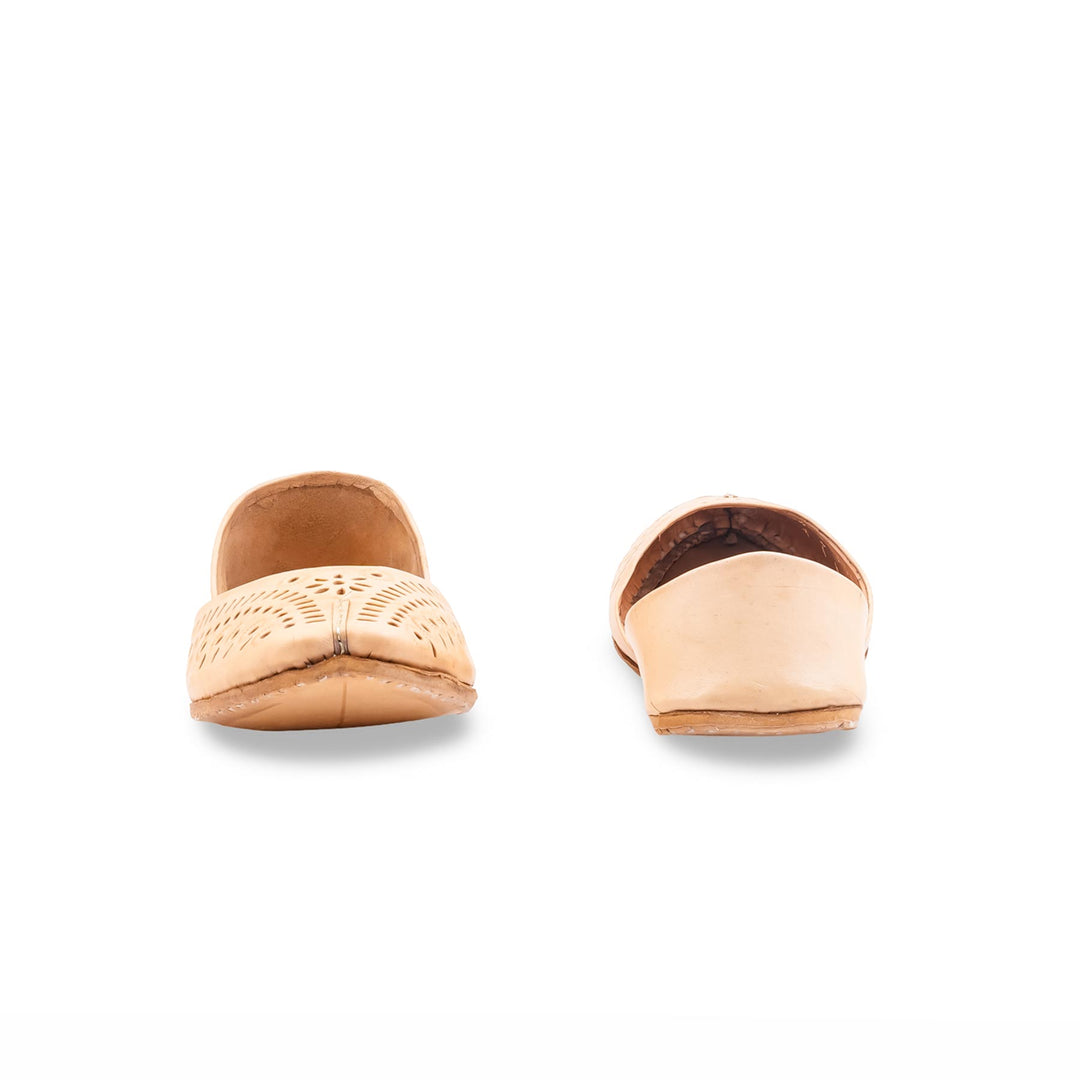 Cream Ethnic Khussa For Ladies EC8744