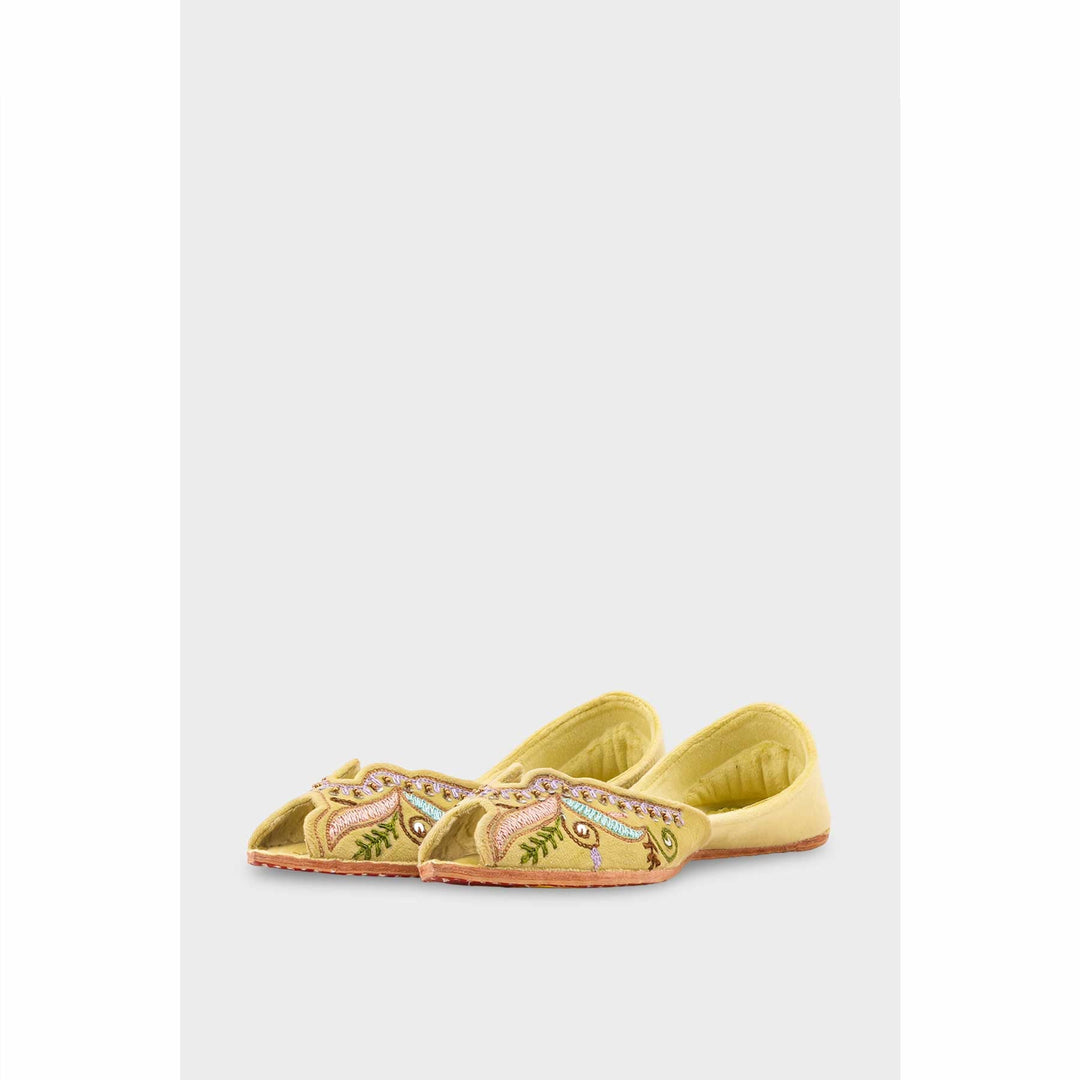 PISTAGREEN Leather Khussa For Women EC8764