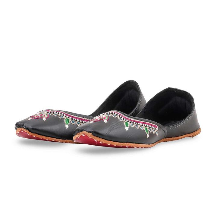 Black Ethnic Khussa For Ladies EC8772