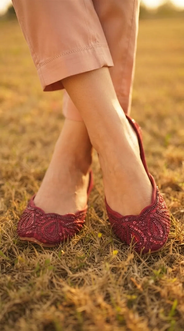 Maroon Ethnic Khussa For Ladies EC8774