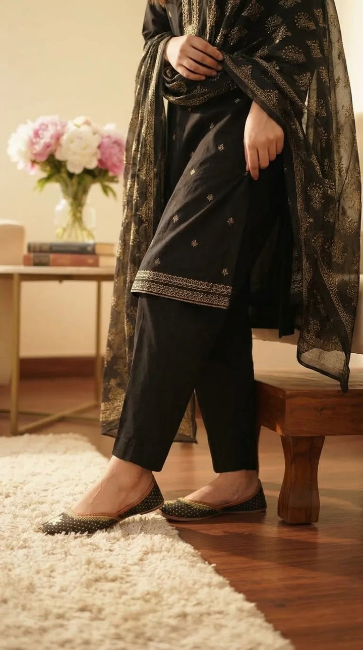Black Ethnic Khussa For Ladies EC8780