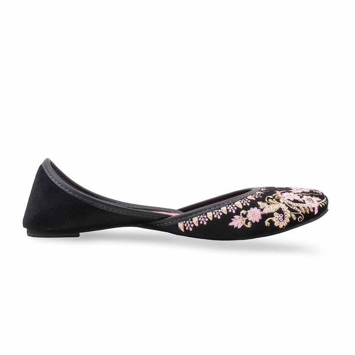 Black Ethnic Khussa For Ladies EC8781