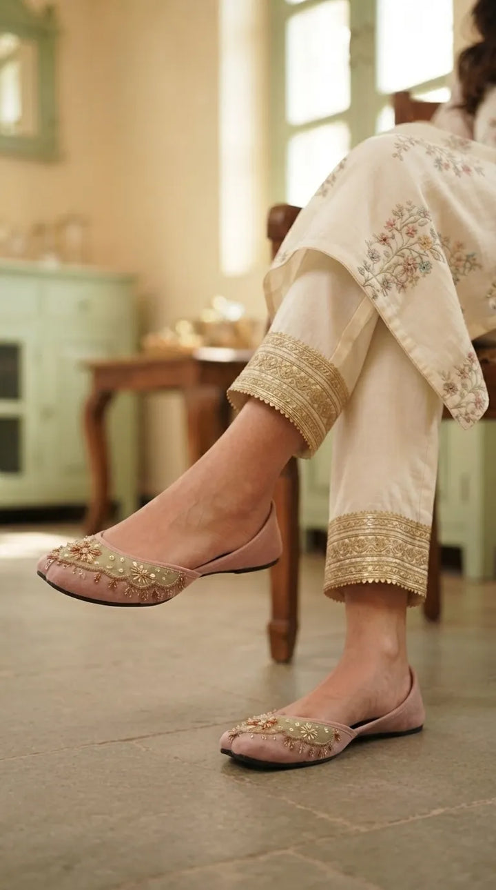 Green Ethnic Khussa For Ladies EC8788