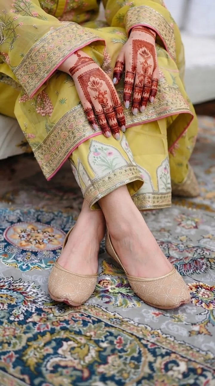 Brown Ethnic Khussa For Women EC8822