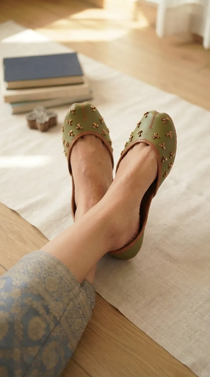 Green Ethnic Khussa For Ladies EC8826