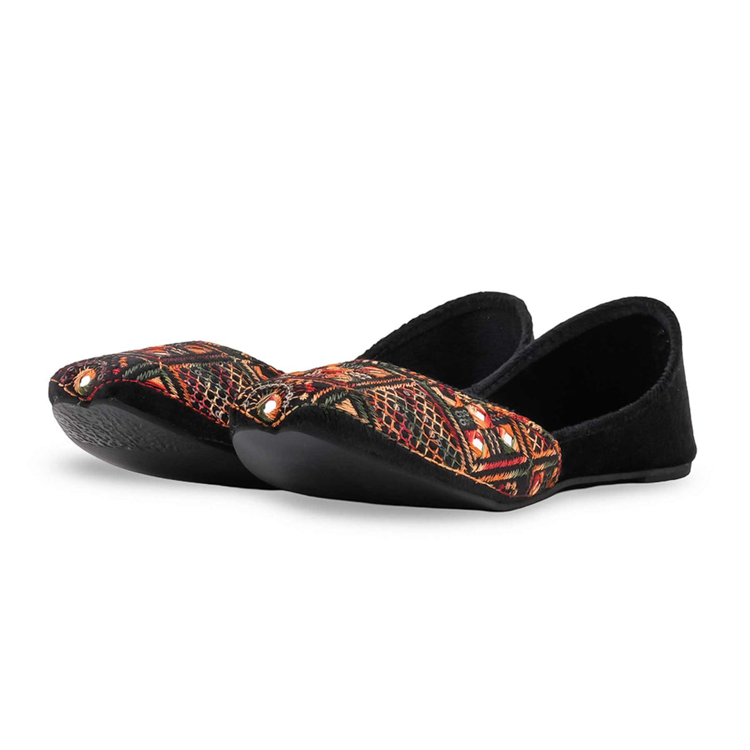 Black Ethnic Khussa For Ladies EC8830