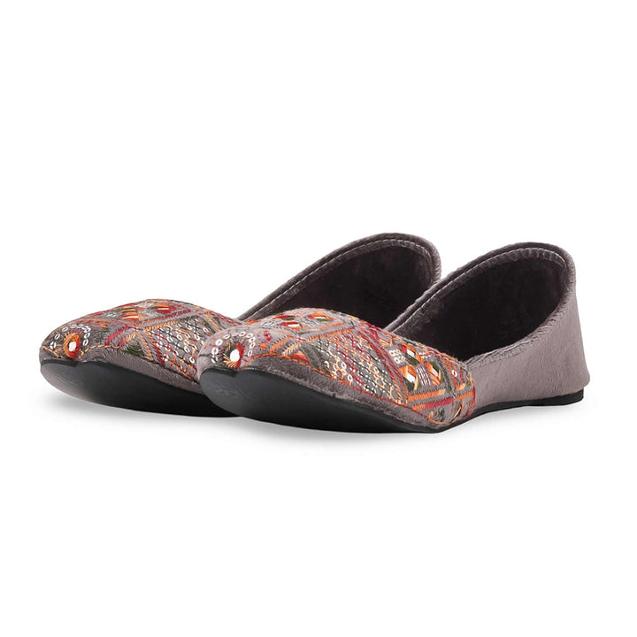 Brown Ethnic Khussa For Ladies EC8830
