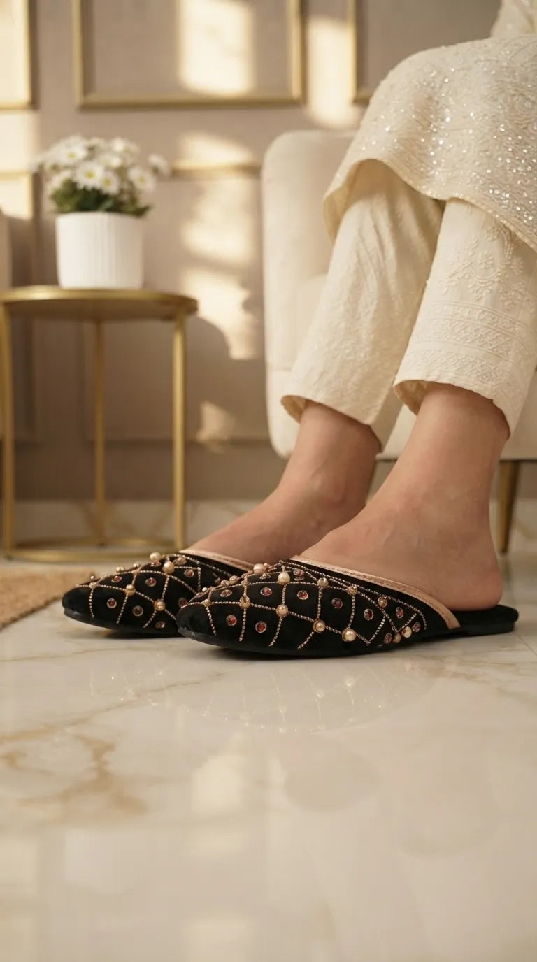 Black Ethnic Khussa For Ladies EC8839