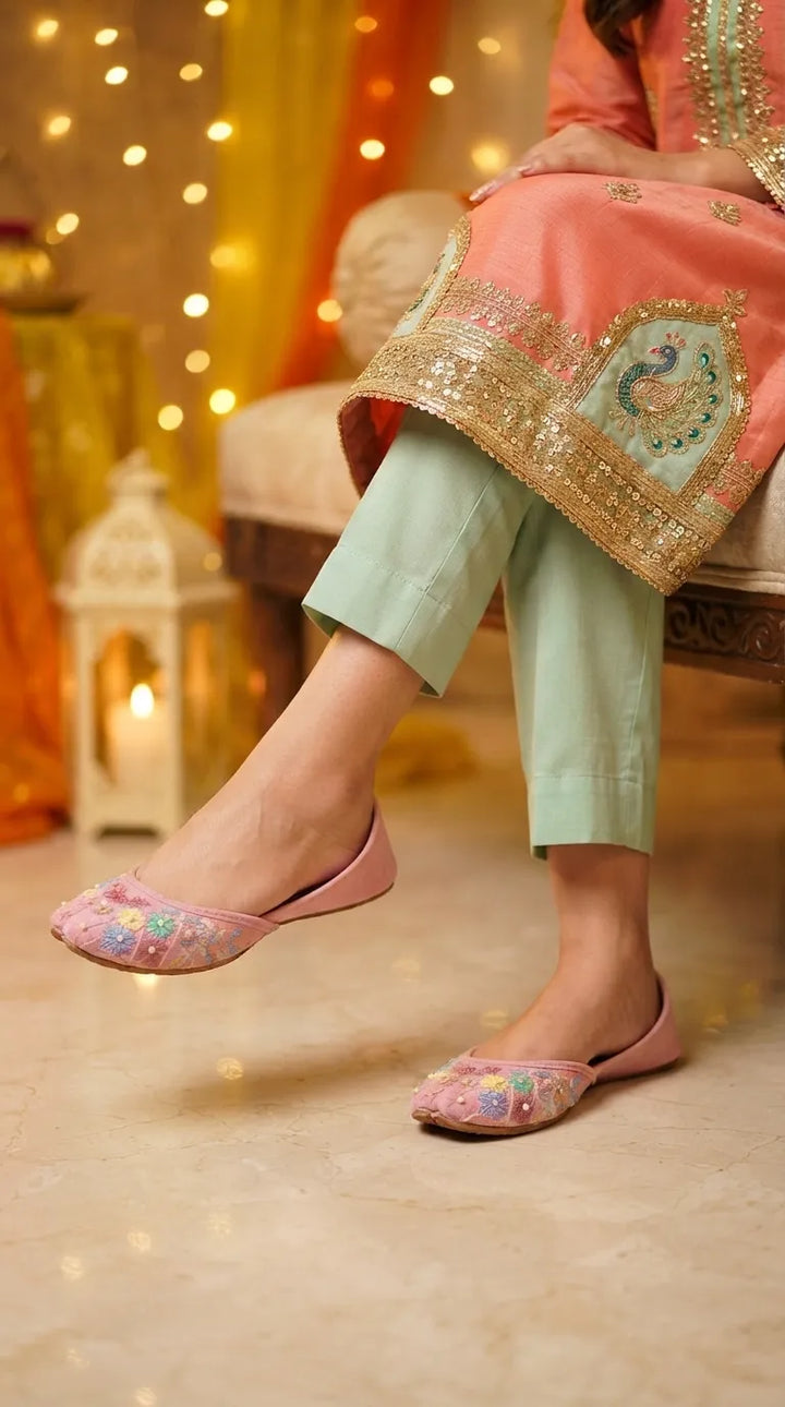 Multy Ethnic Khussa For Women EC8849