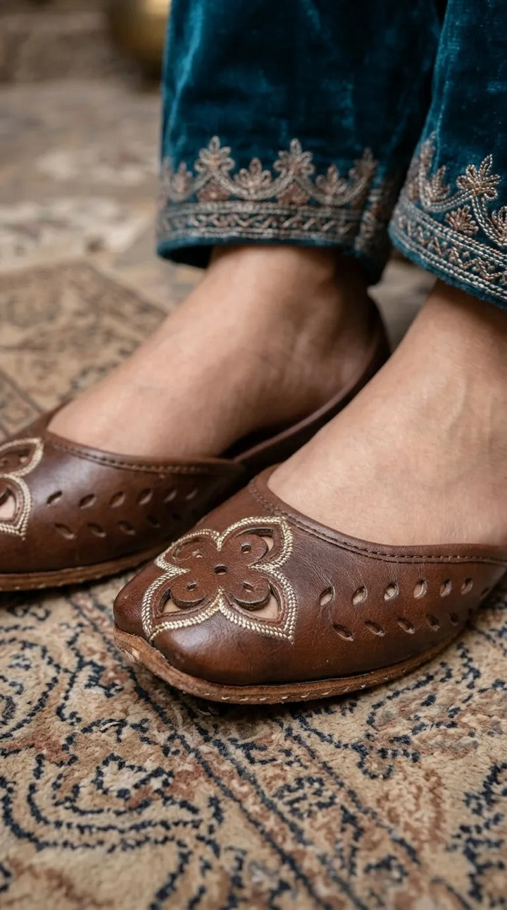Brown Leather Khussa For Ladies EC8935
