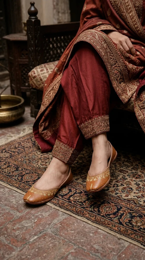 Brown Leather Khussa For Ladies EC8936