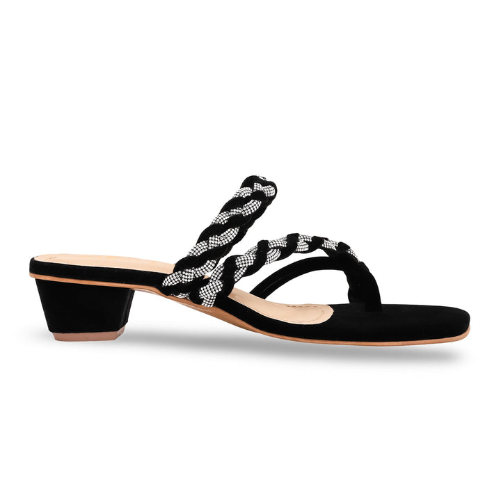 Black Fancy Chappal FN0692