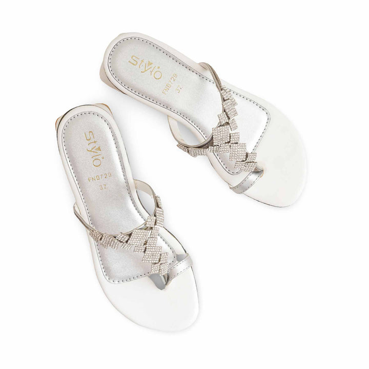 White Fancy Chappal For Ladies FN0729