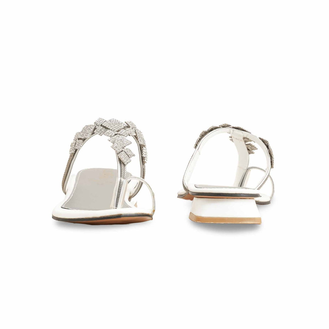 White Fancy Chappal For Ladies FN0729