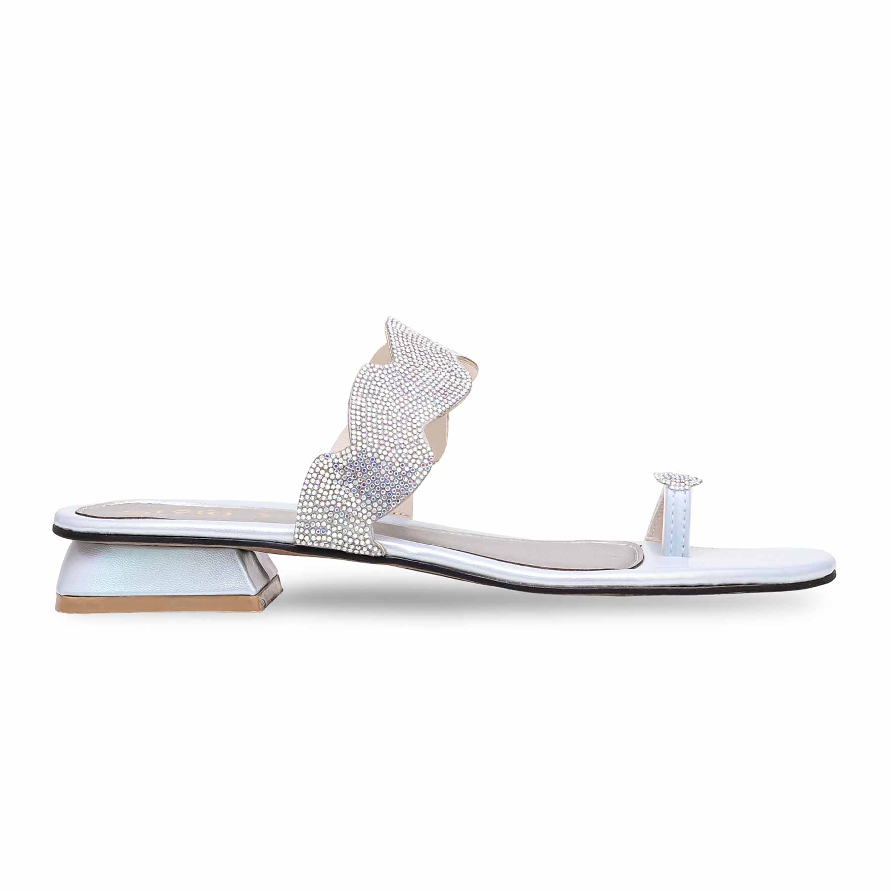 Silver Fancy Chappal FN0730