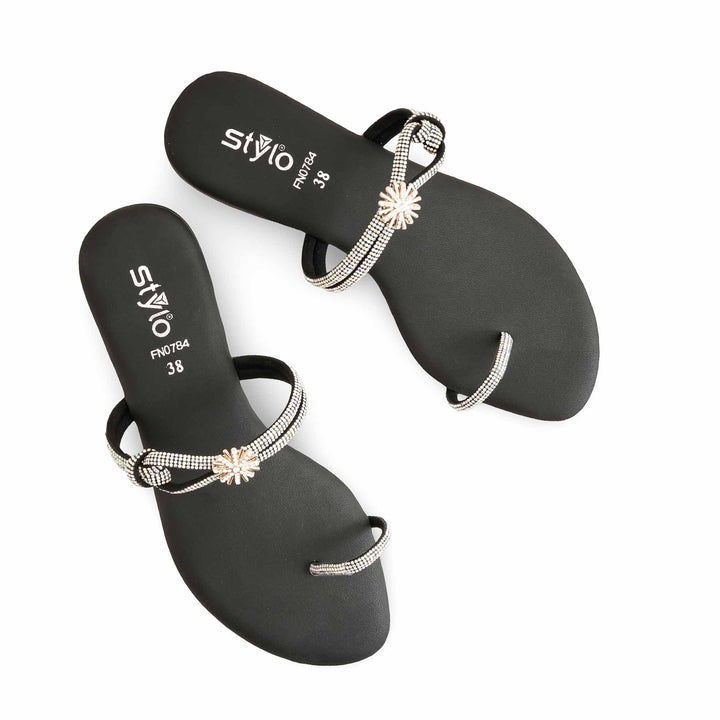 Black Fancy Chappal FN0784