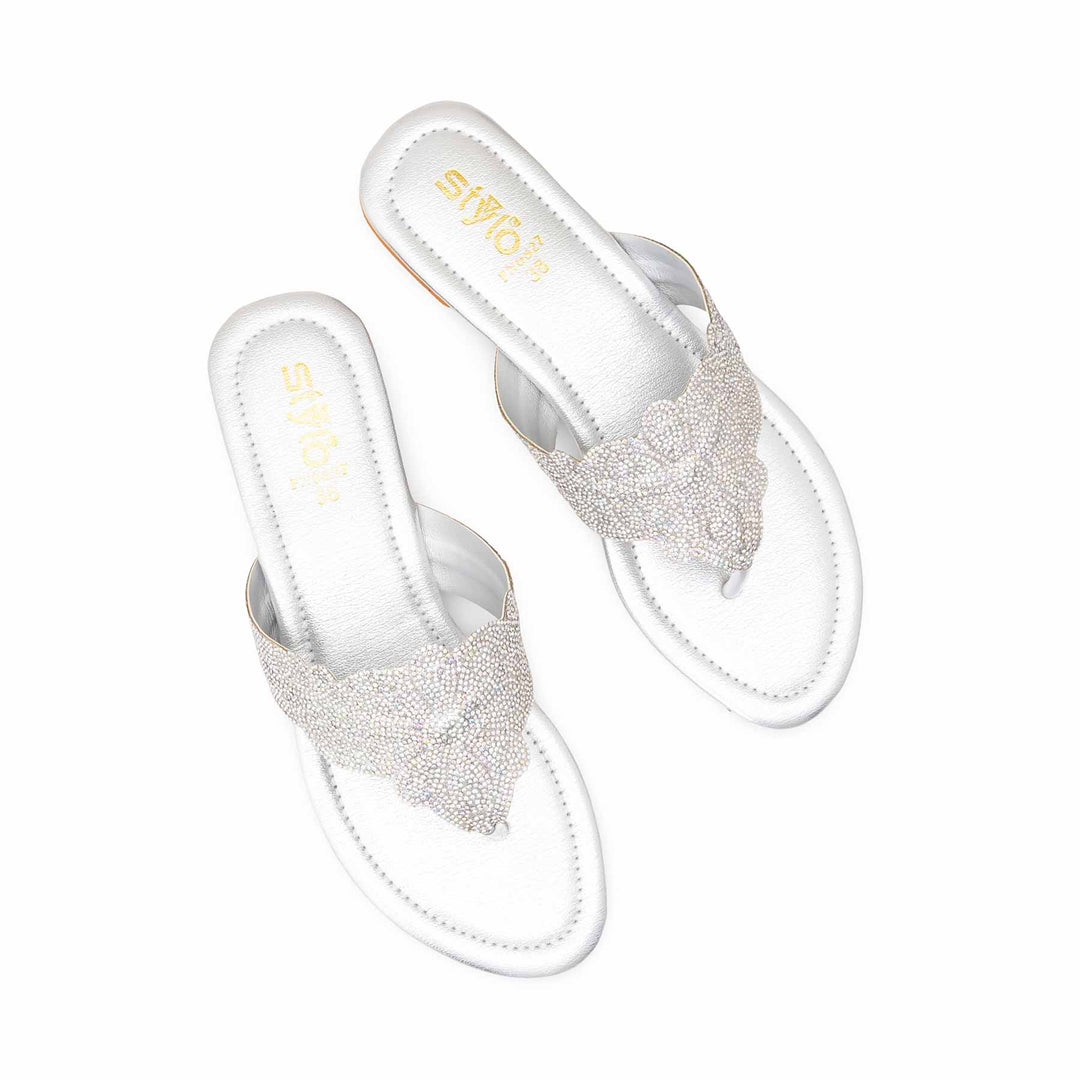 Silver Fancy Chappal For Women FN0827