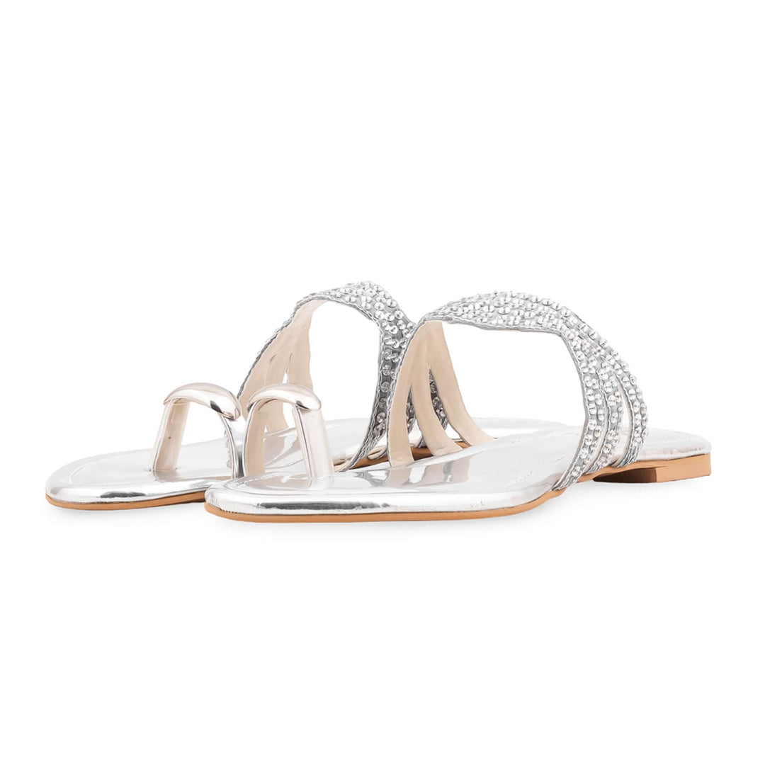 Silver Fancy Chappal For Women FN0839
