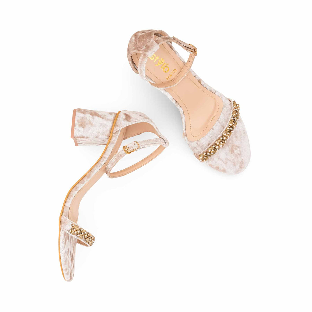 Golden Fancy Sandal For Women FN6170