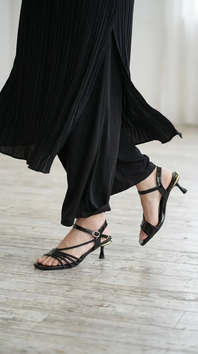 Black Fancy Sandal For Ladies FN6430