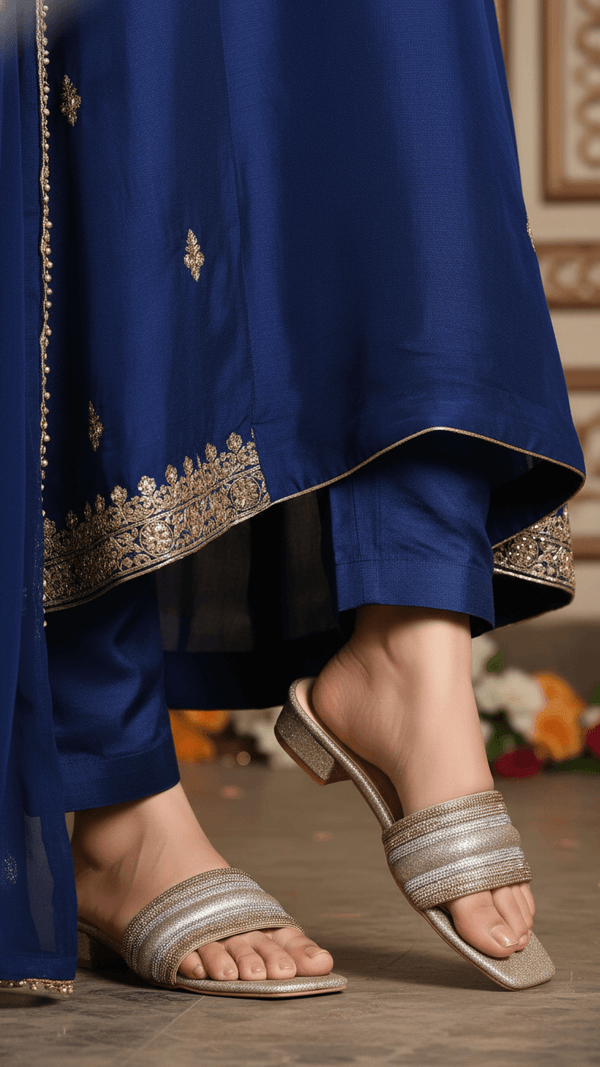 Golden Fancy Slipper FN7722